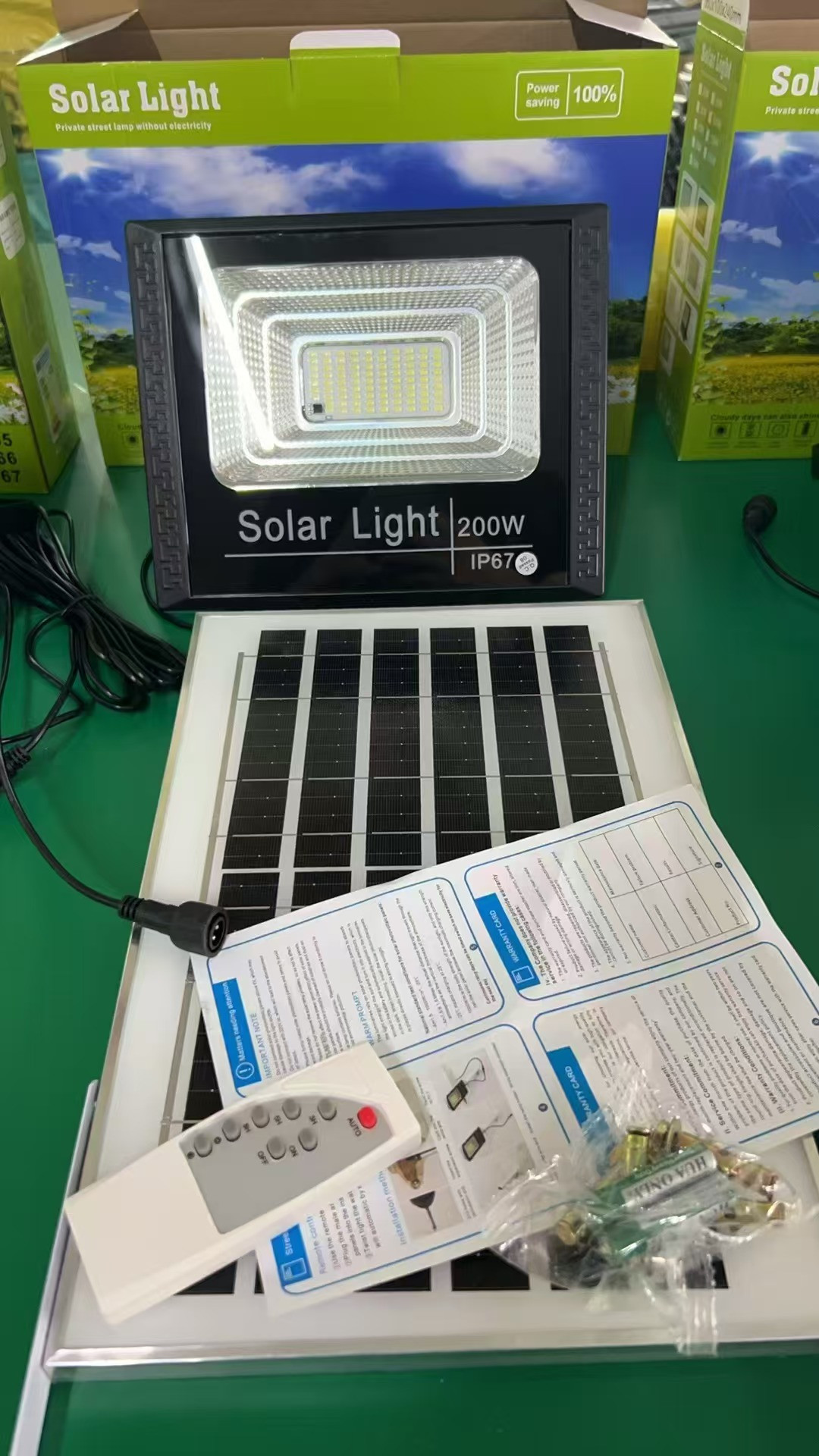 M700 Lipower Portable Solar Station
